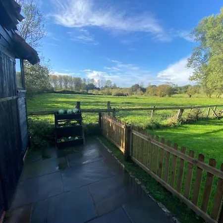 Windsor/Ascot/Bracknell Beautiful Barn Apartment Exterior photo