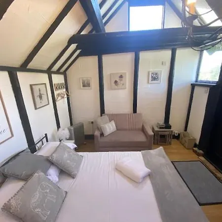 Windsor/Ascot/Bracknell Beautiful Barn Apartment Exterior photo